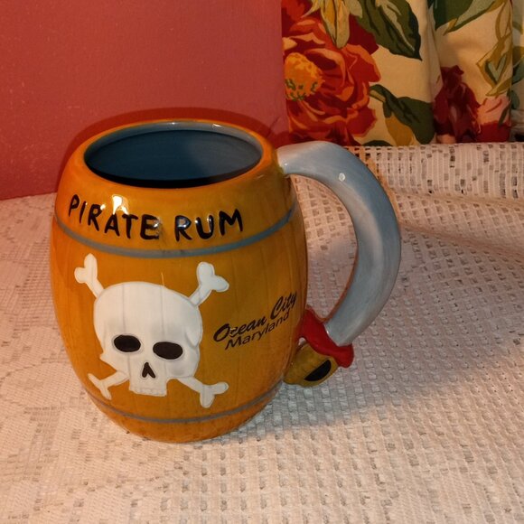 PIRATE RUM STEIN 4 1/2" inch MUG FROM OCEAN CITY MD - Picture 4 of 8